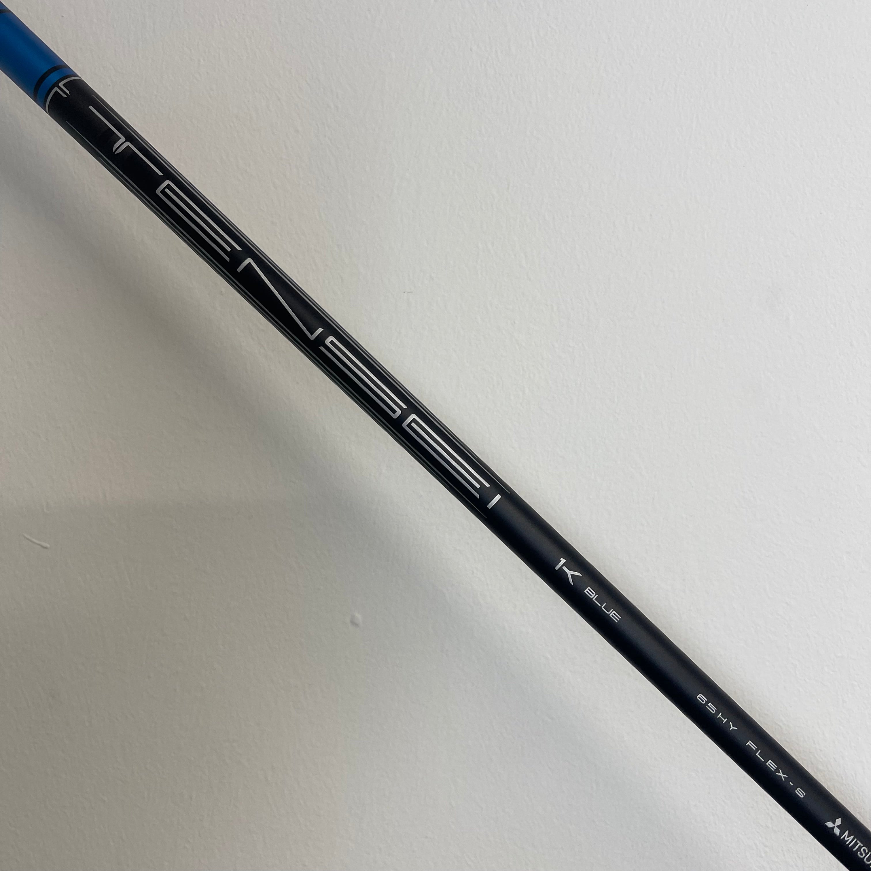 Titleist GT1 5 Hybrid - 23° - Tensei 1K Blue 65g Stiff - Lamkin Crossline